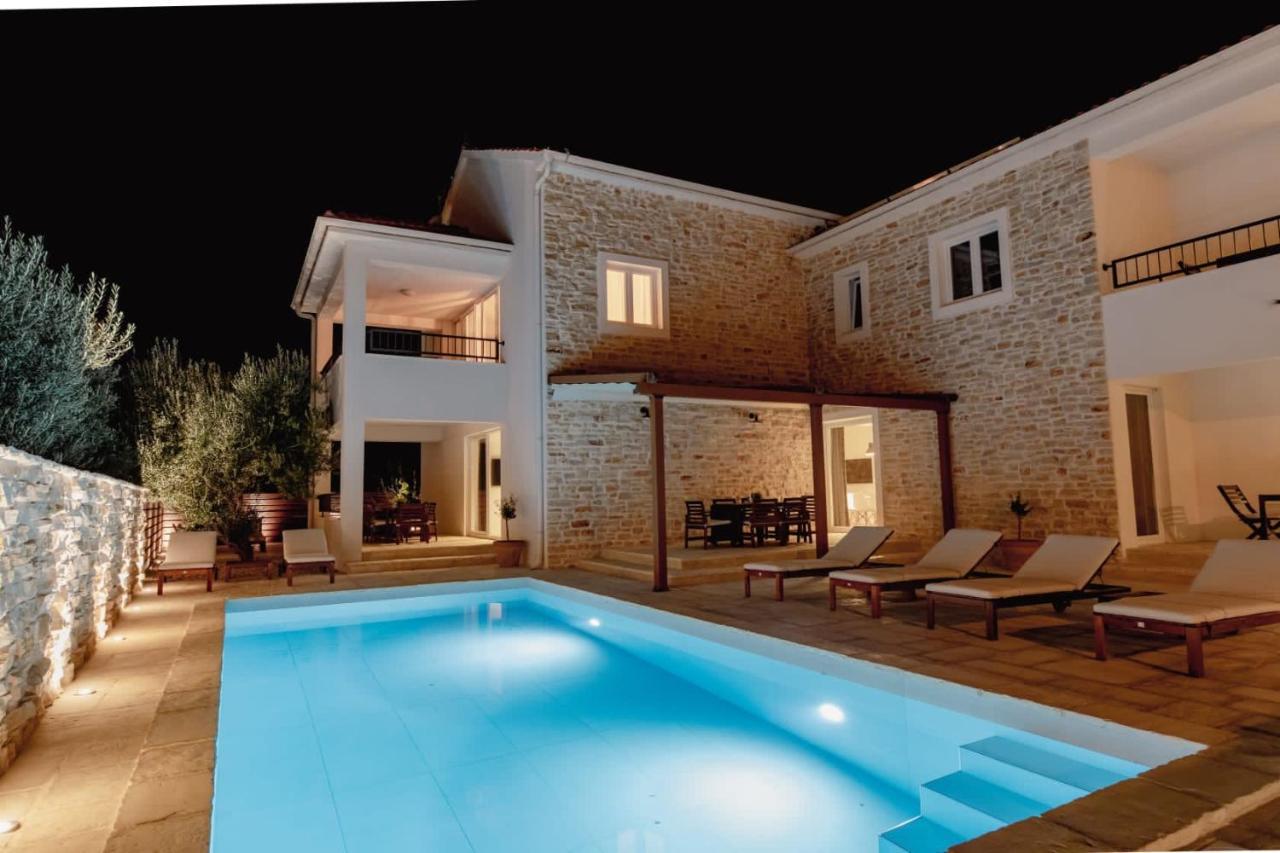 Olive Tree Apartments ヴォディツェ エクステリア 写真